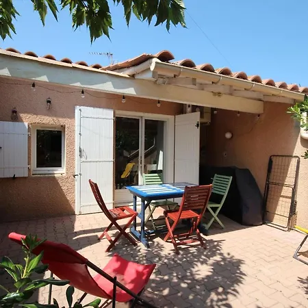Maison De Climatisée: Sécurisée Avec Terrasse Sud