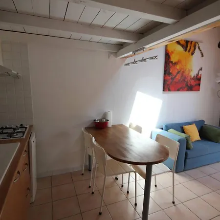 Maison De Climatisée: Sécurisée Avec Terrasse Sud *